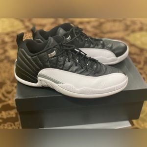 Air Jordan 12 low playoffs